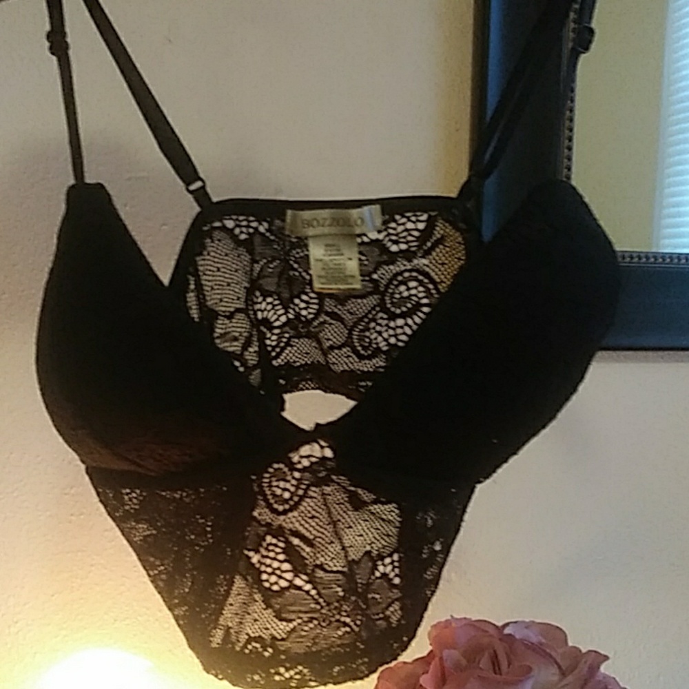 Elegant black and maroon lace braletts